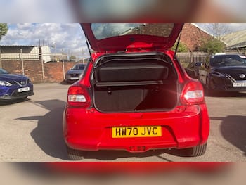 Used Suzuki Swift 2020 for sale - 79736051: Photo