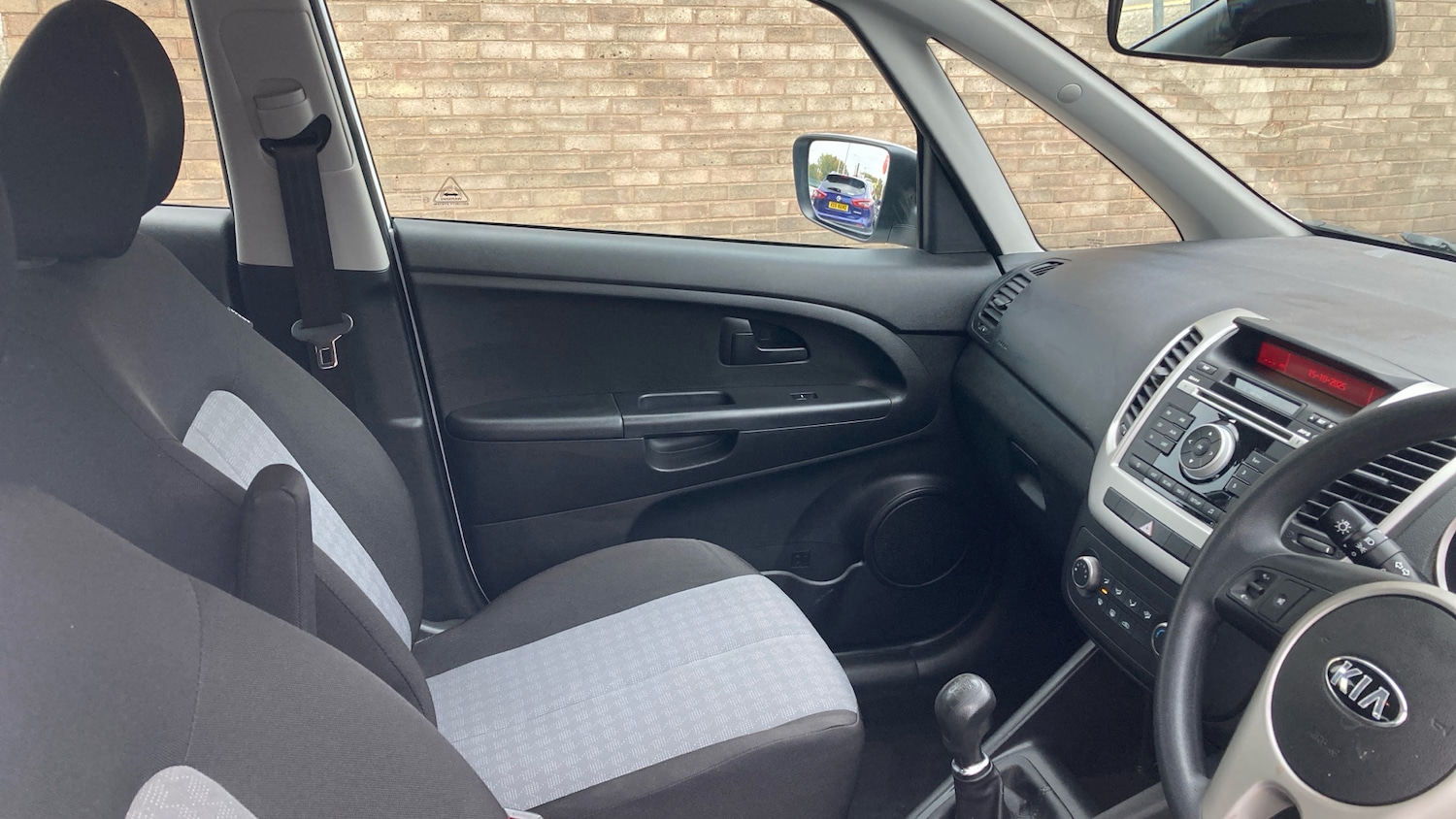 Used Kia Venga 2015 for sale - 76344526: Photo 14