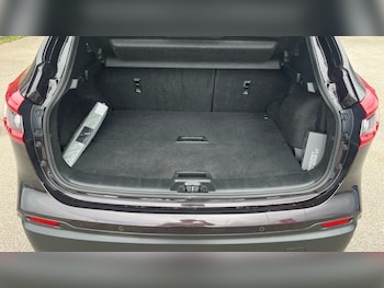 Used Nissan Qashqai 2018 for sale - 79098842: Photo