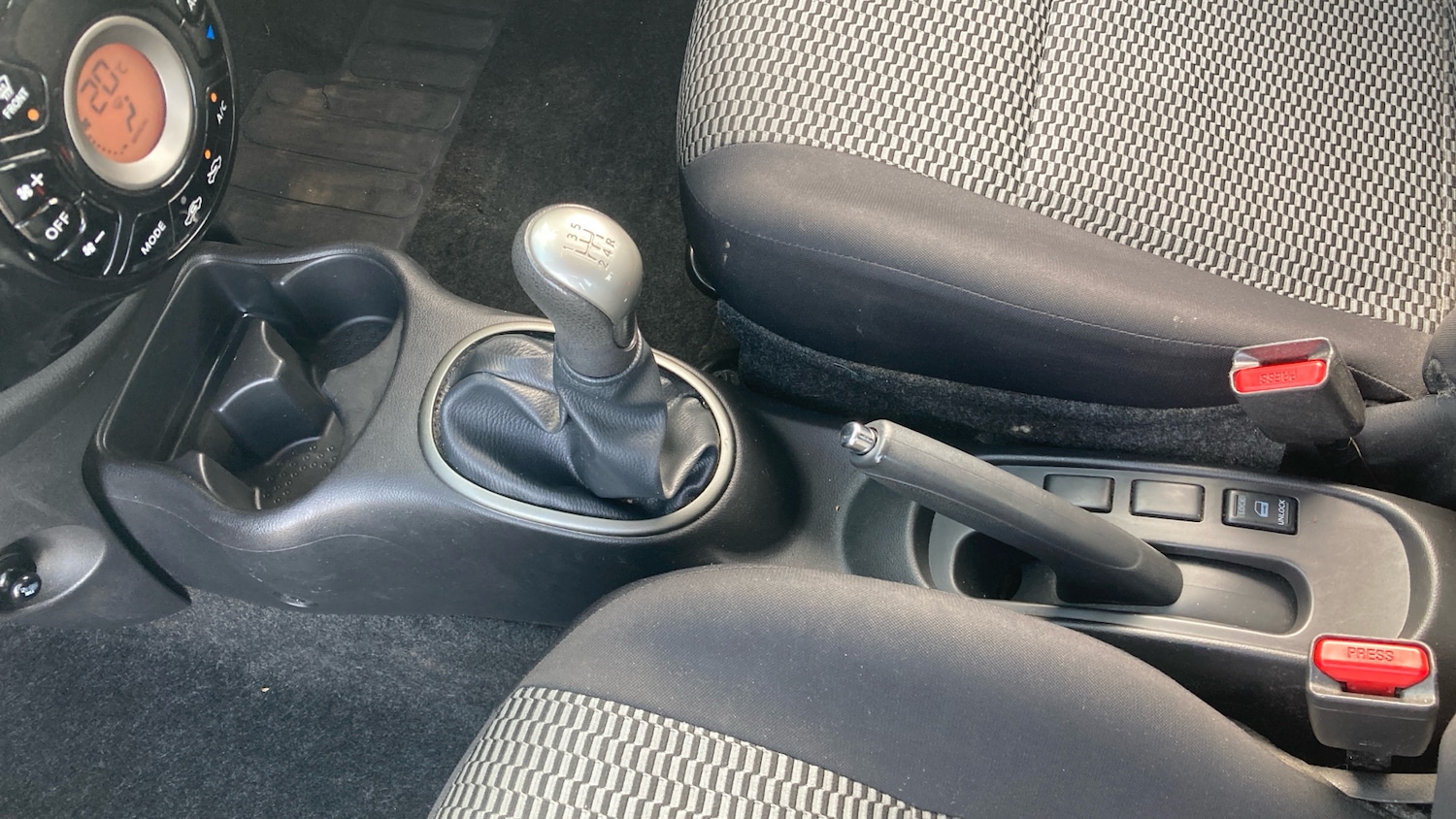 Used Nissan Micra 2017 for sale - 76401935: Photo 13