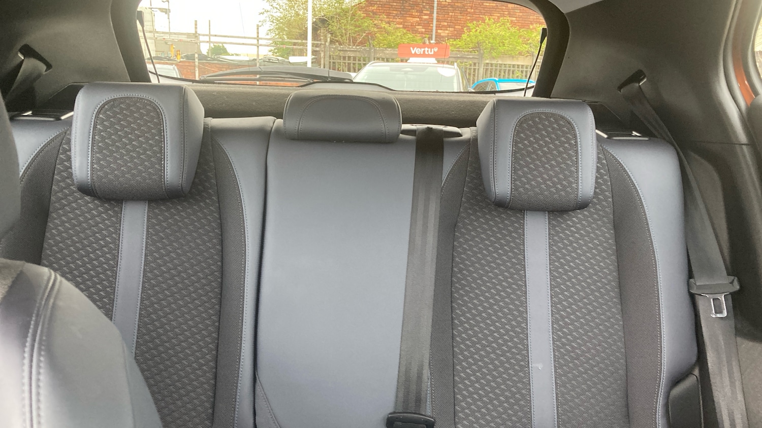 Used Peugeot 2008 2020 for sale - 75995682: Photo 15