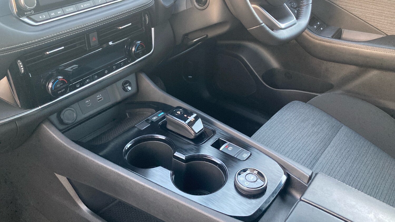 Used Nissan X-Trail 2024 for sale - 76627849: Photo 13