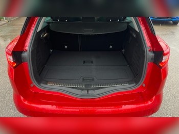 Used Renault Megane 2018 for sale - 76882337: Photo