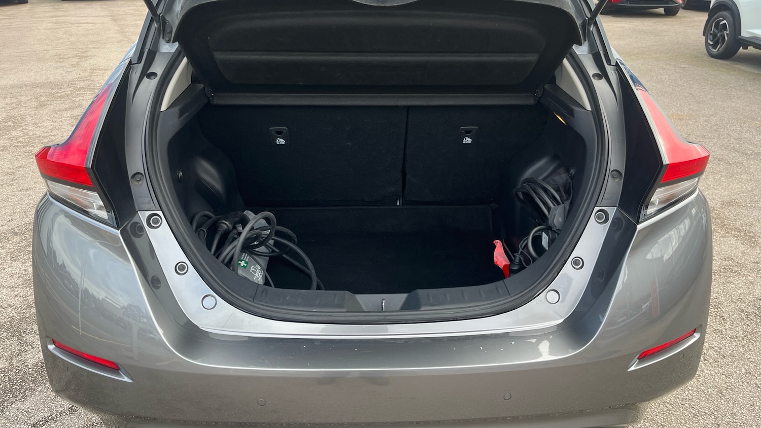 Used Nissan Leaf 2022 for sale - 76016885: Photo 4
