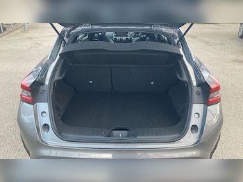 Used Nissan Juke 2022 for sale - 76945331: Photo