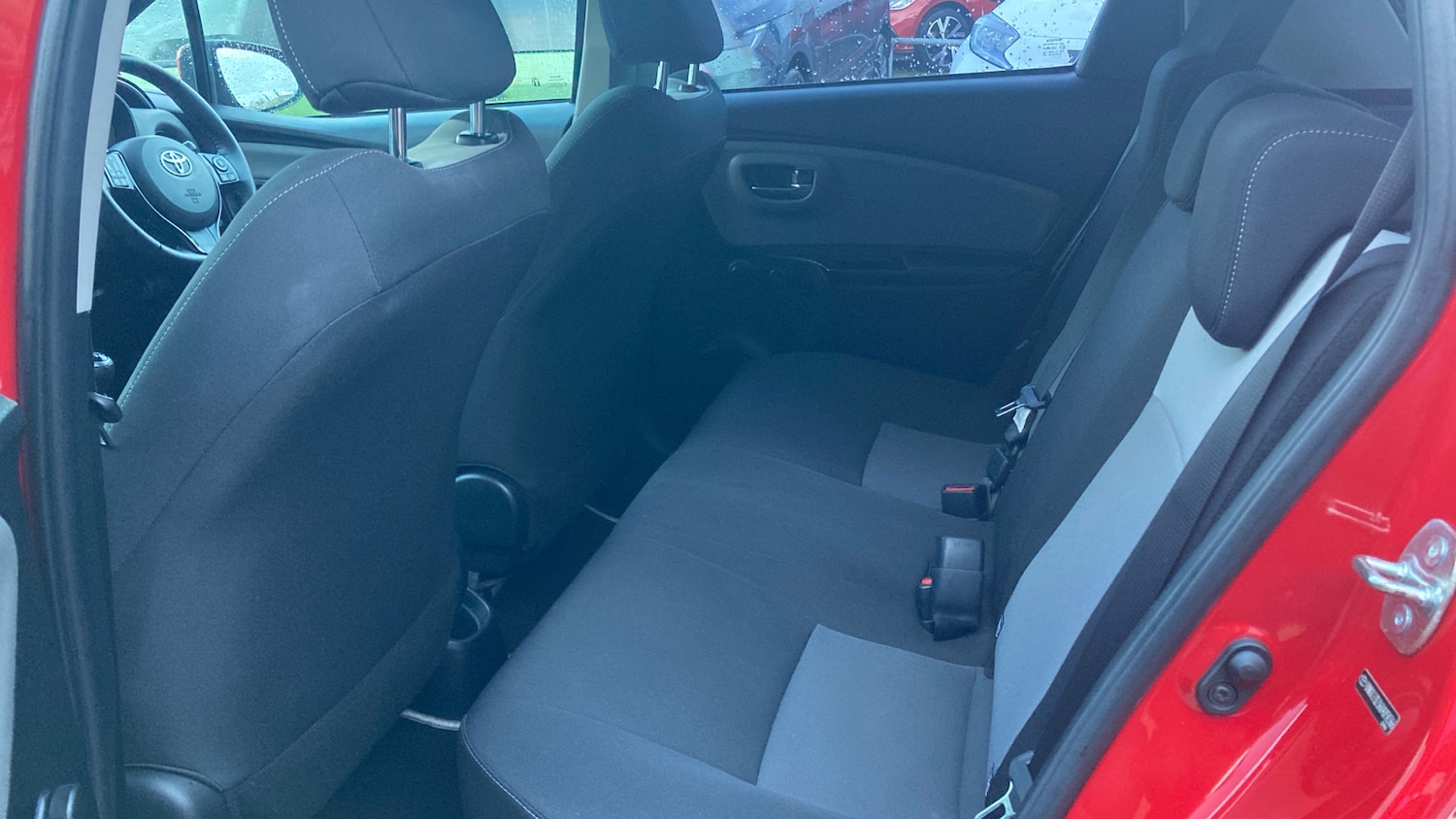 Used Toyota Yaris 2018 for sale - 77622318: Photo 16