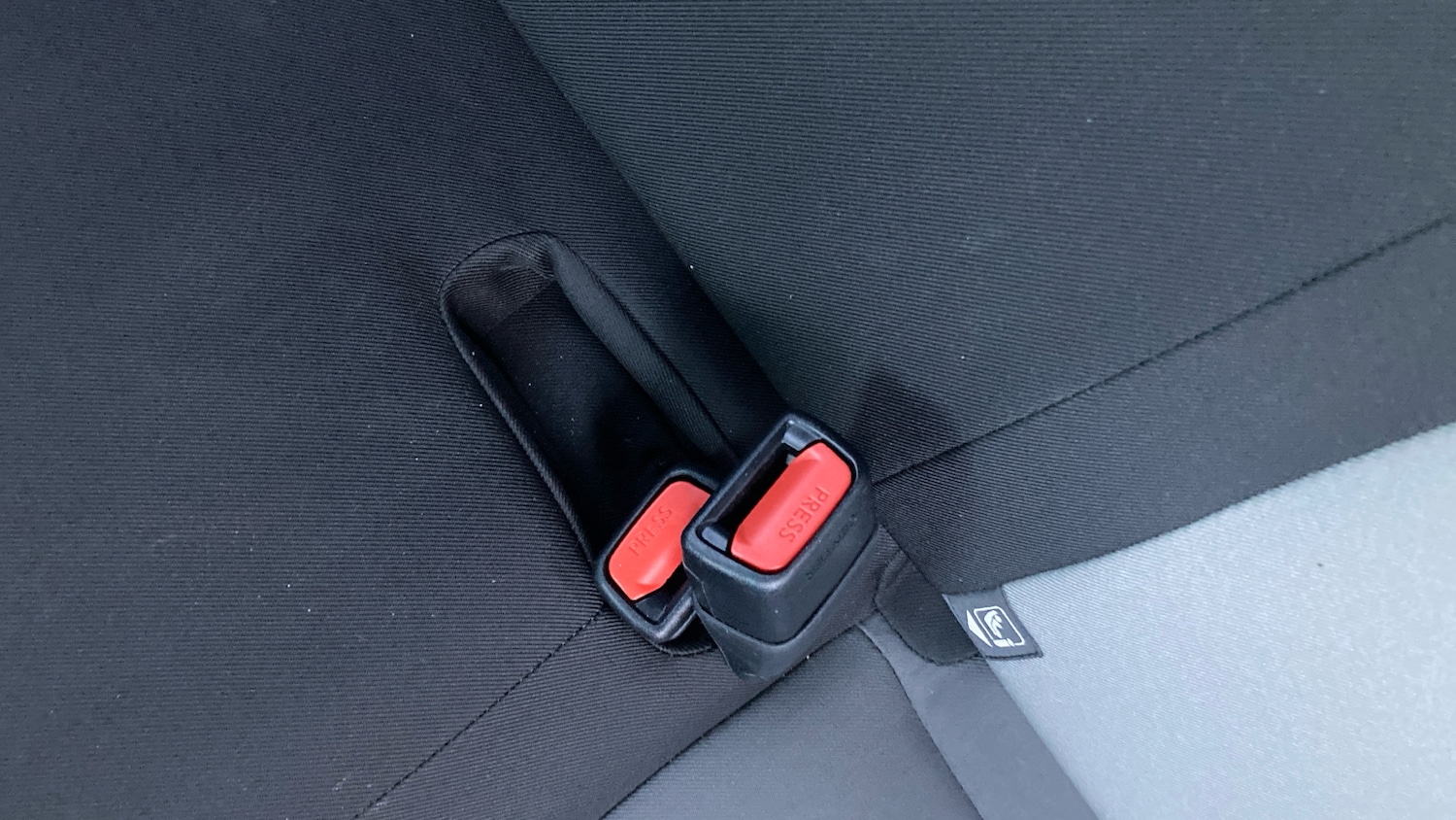 Used Toyota Yaris 2018 for sale - 77622318: Photo 17