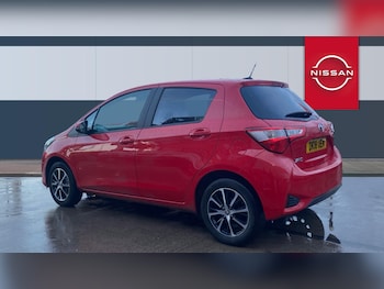 Used Toyota Yaris 2018 for sale - 77622318: Photo