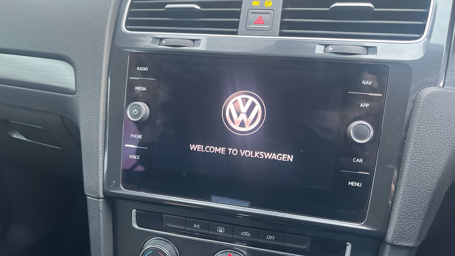 Used Volkswagen Golf 2017 for sale - 77247796: Photo 12