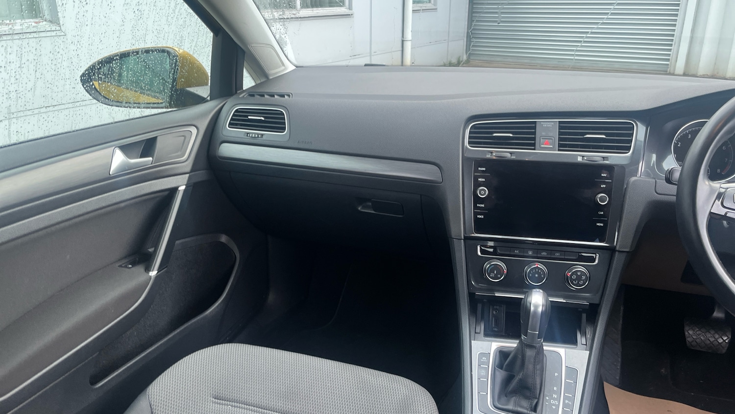 Used Volkswagen Golf 2017 for sale - 77247796: Photo 14