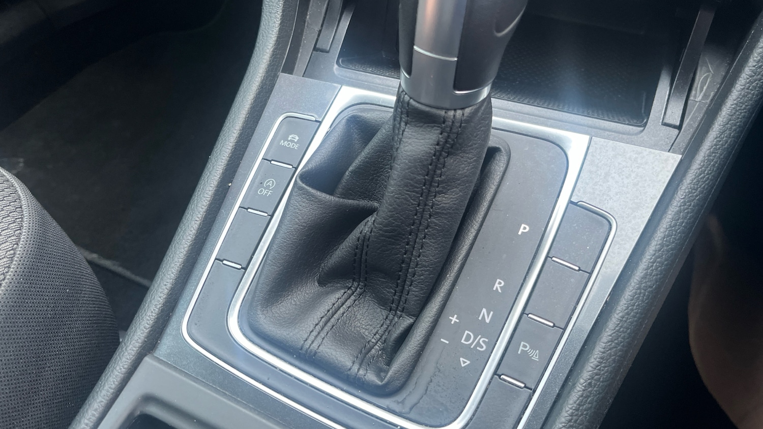 Used Volkswagen Golf 2017 for sale - 77247796: Photo 24