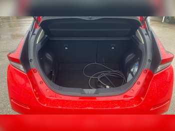 Used Nissan Leaf 2022 for sale - 76532087: Photo