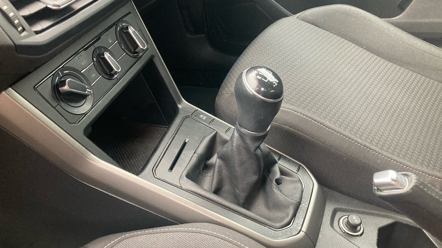 Used Volkswagen Polo 2018 for sale - 76743661: Photo 13