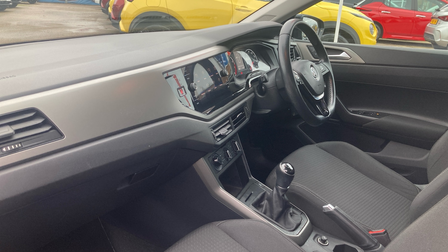 Used Volkswagen Polo 2018 for sale - 76743661: Photo 9