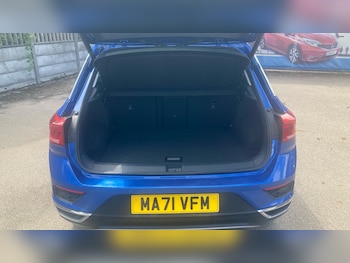Used Volkswagen T-Roc 2021 for sale - 75408441: Photo