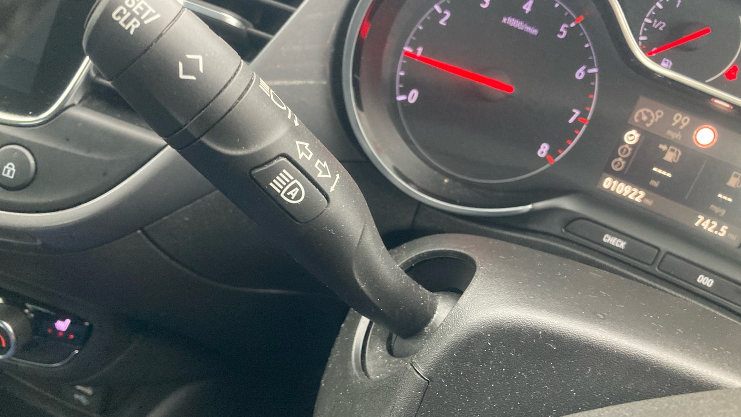 Used Vauxhall Crossland 2022 for sale - 76627848: Photo 26