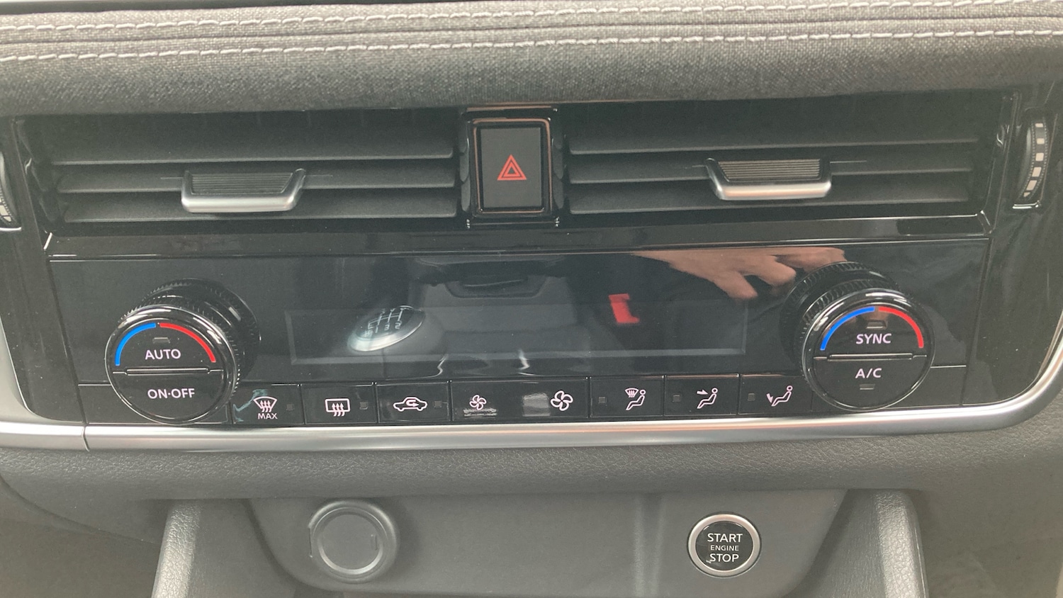 Used Nissan Qashqai 2025 for sale - 76076239: Photo 23