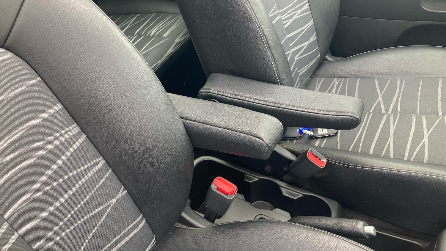 Used Kia Venga 2017 for sale - 77490611: Photo 32