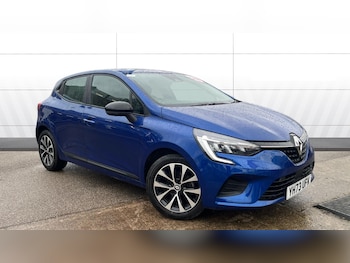 Used Renault Clio 2023 for sale - 77261352: Photo