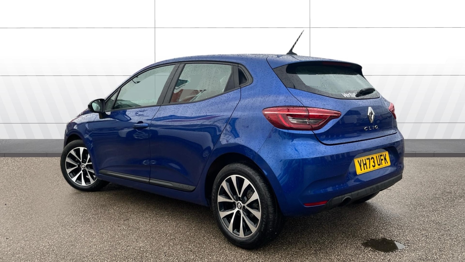 Used Renault Clio 2023 for sale - 77261352: Photo 2