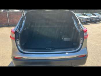 Used Nissan Qashqai 2017 for sale - 74646054: Photo
