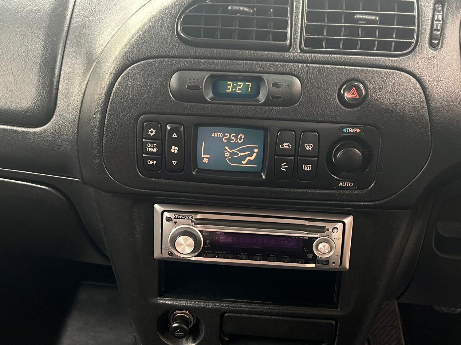 Used Mitsubishi Lancer 2001 for sale - 76794390: Photo 27