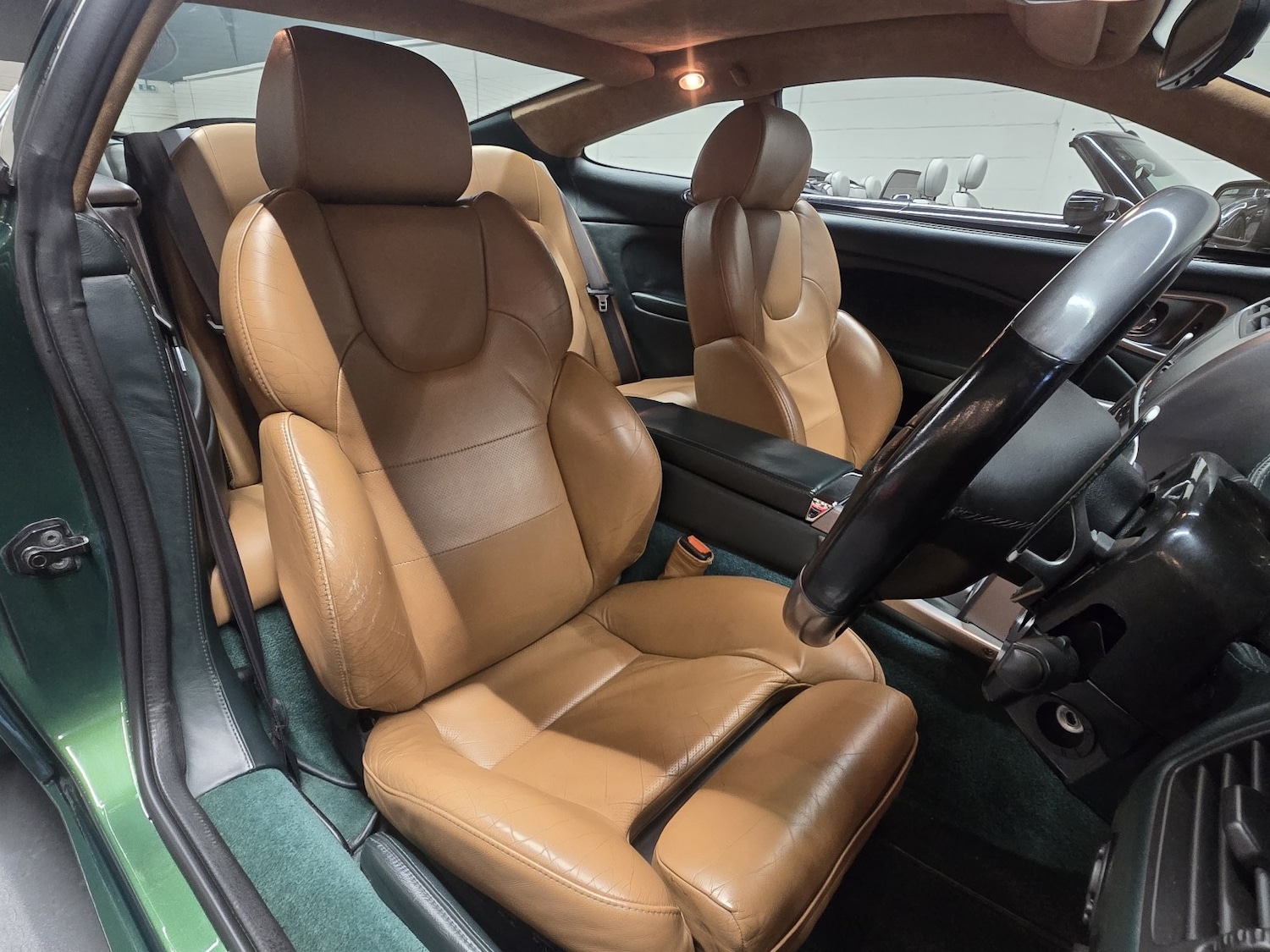 Used Aston Martin Vanquish 2001 for sale - 76211856: Photo 11