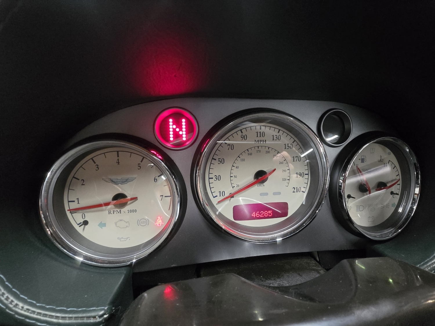 Used Aston Martin Vanquish 2001 for sale - 76211856: Photo 15