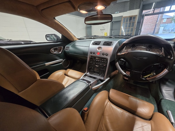 Used Aston Martin Vanquish 2001 for sale - 76211856: Photo 17