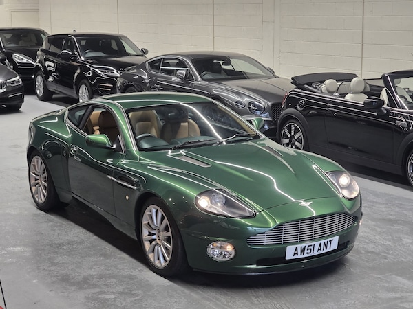 Used Aston Martin Vanquish 2001 for sale - 76211856: Photo 1