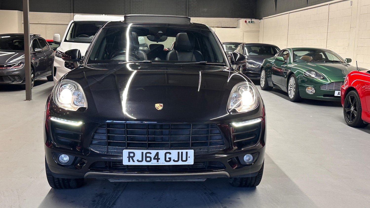 Used Porsche Macan 2014 for sale - 76618686: Photo 2