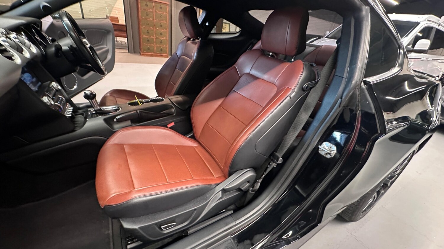 Used Ford Mustang 2016 for sale - 76605964: Photo 15