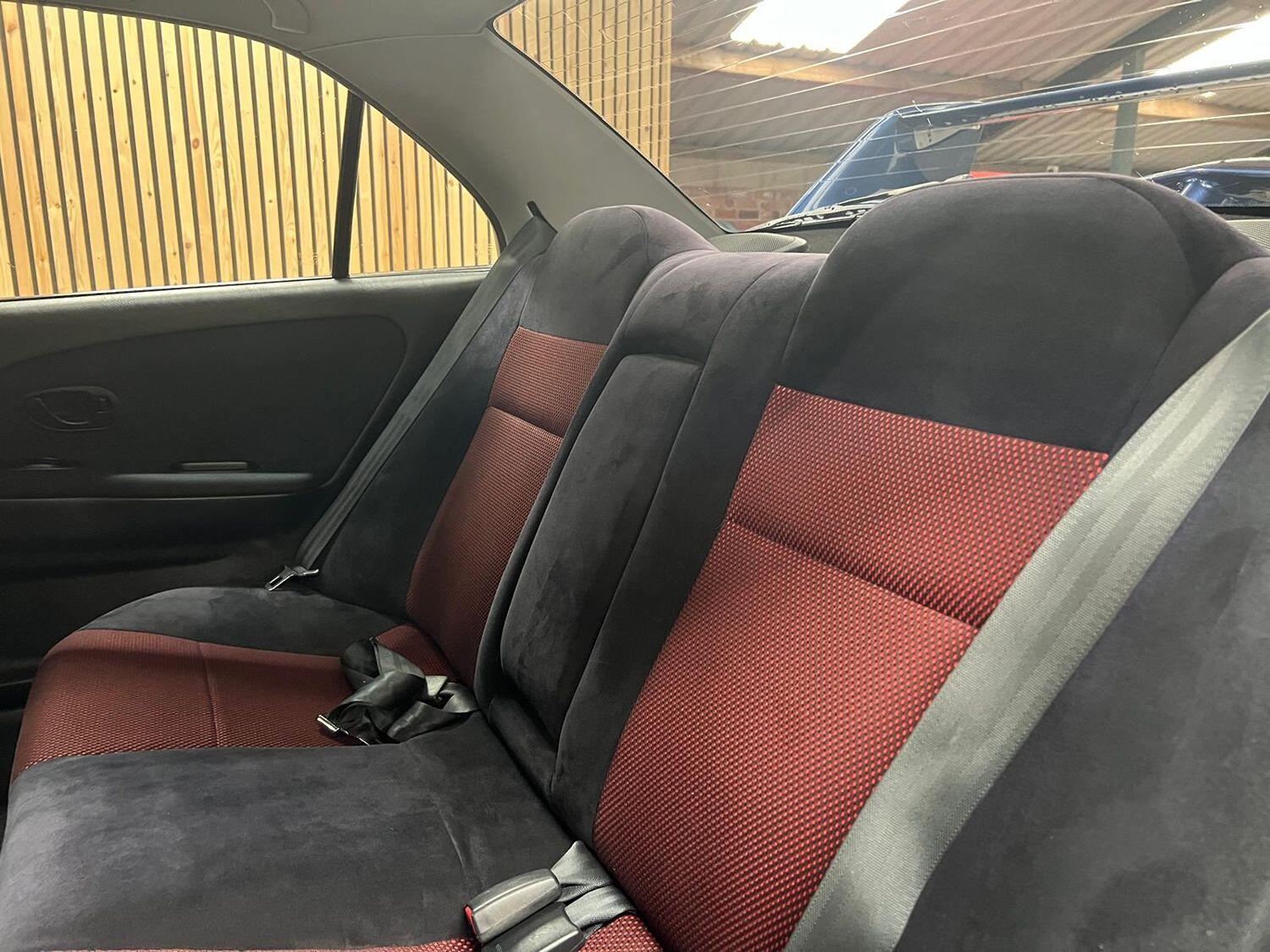 Used Mitsubishi Lancer 2001 for sale - 76123629: Photo 26