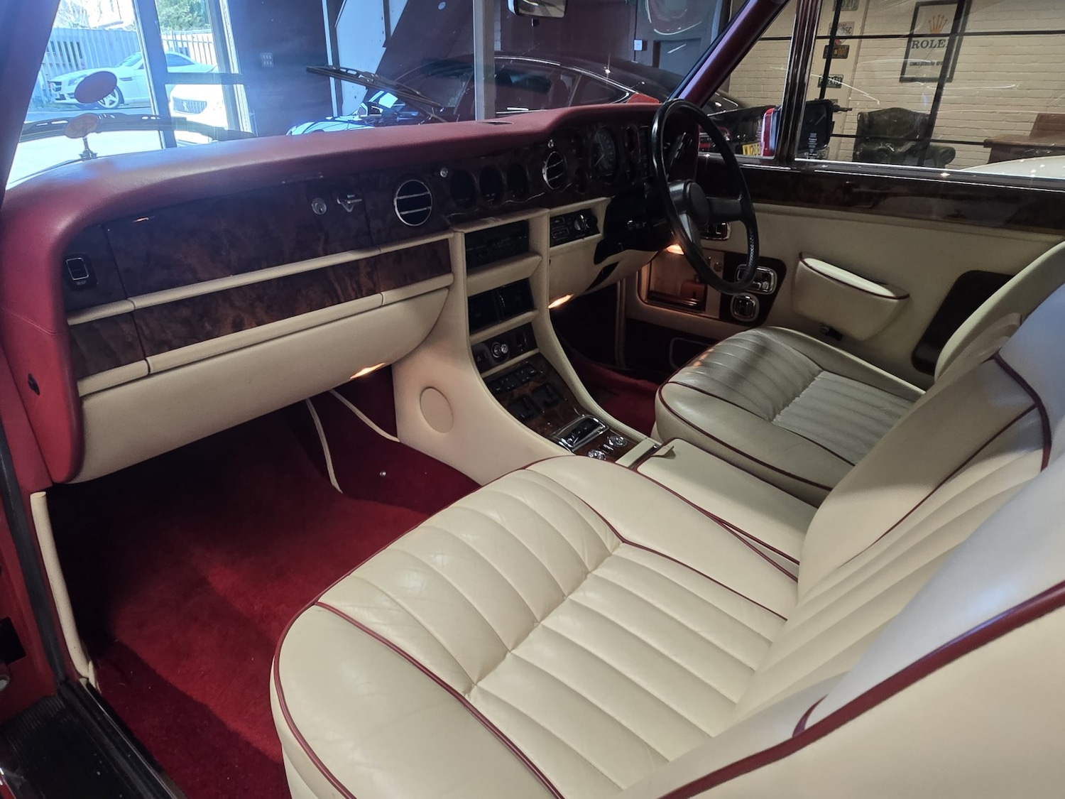 Used Rolls-Royce Corniche 1988 for sale - 77837024: Photo 26