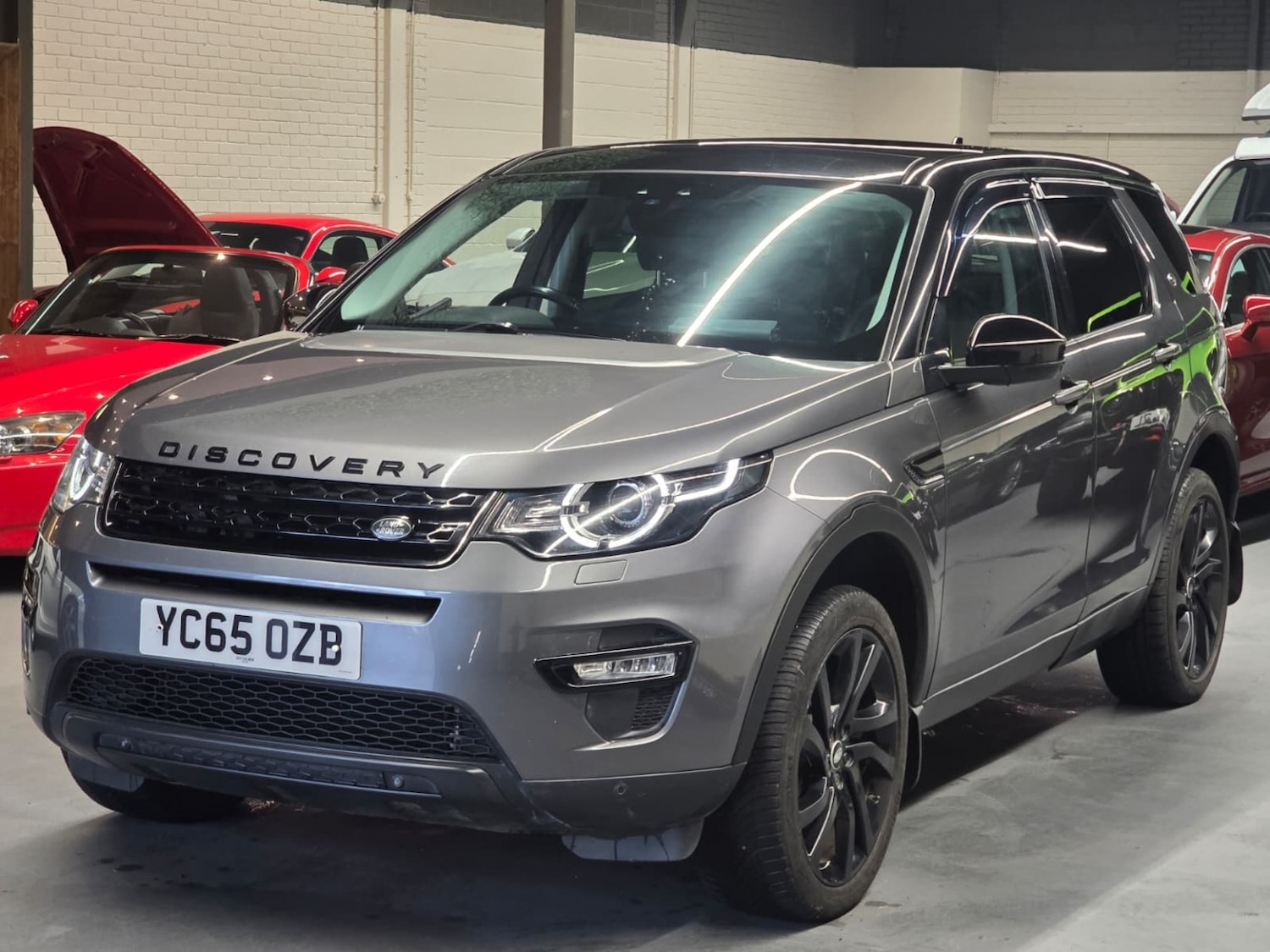 Used Land Rover Discovery Sport 2015 for sale - 76439862: Photo 2