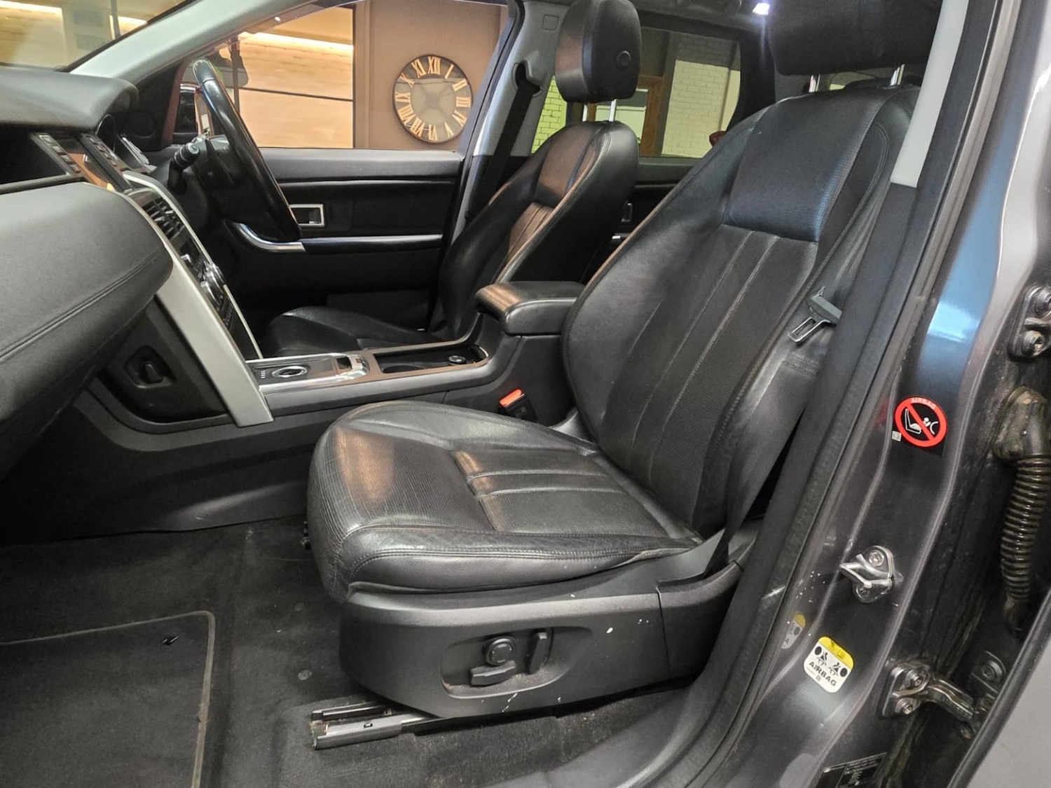 Used Land Rover Discovery Sport 2015 for sale - 76439862: Photo 28