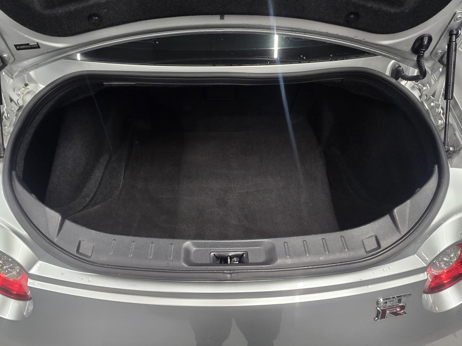 Used Nissan GT-R 2009 for sale - 77342709: Photo 18