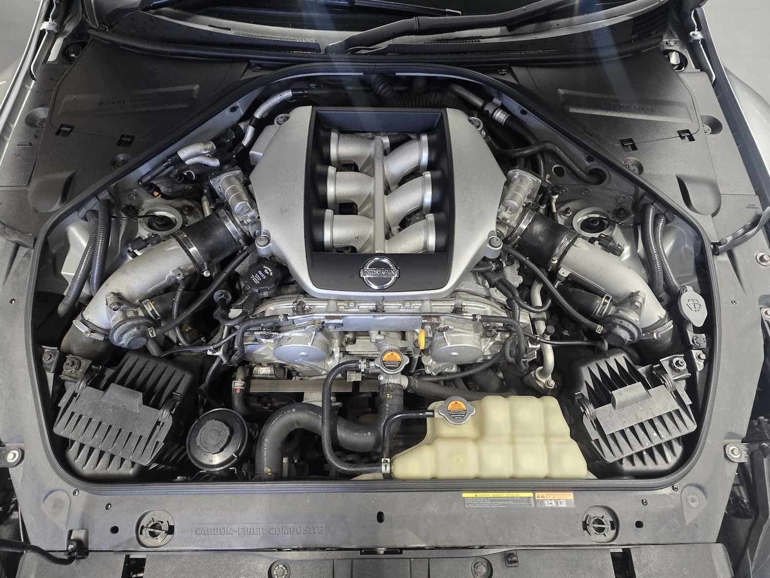 Used Nissan GT-R 2009 for sale - 77342709: Photo 2