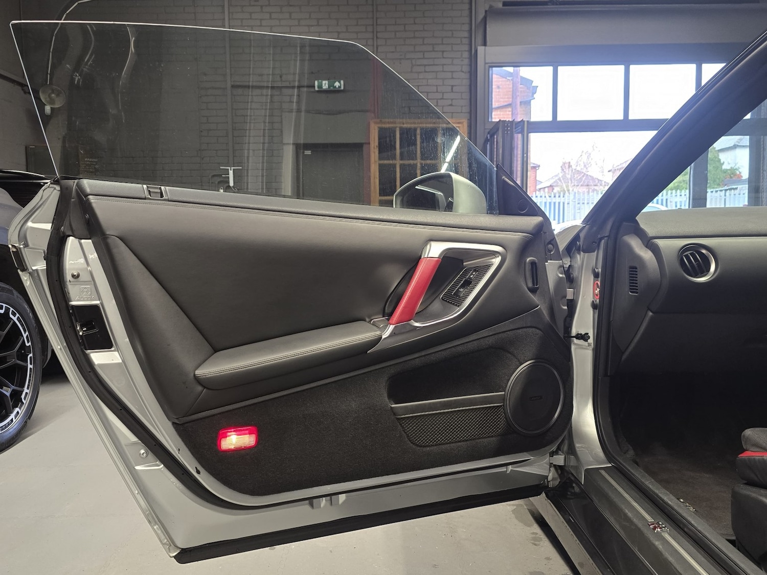 Used Nissan GT-R 2009 for sale - 77342709: Photo 21