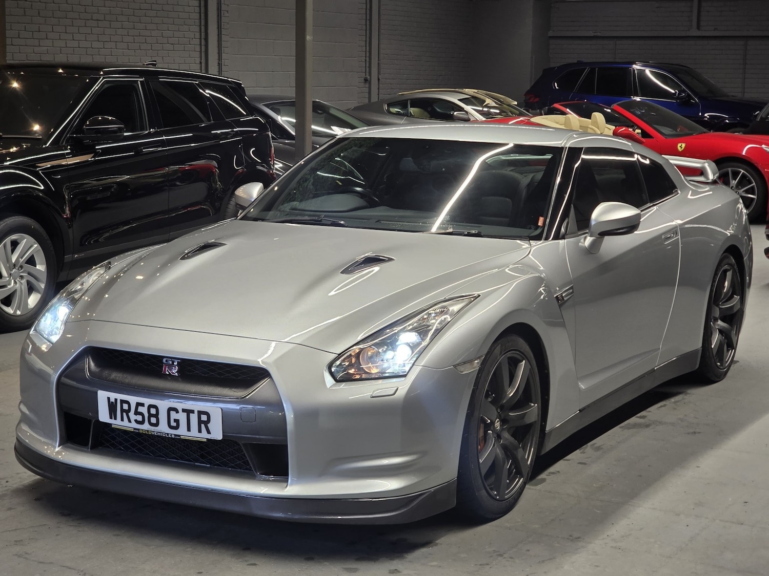 Used Nissan GT-R 2009 for sale - 77342709: Photo 4