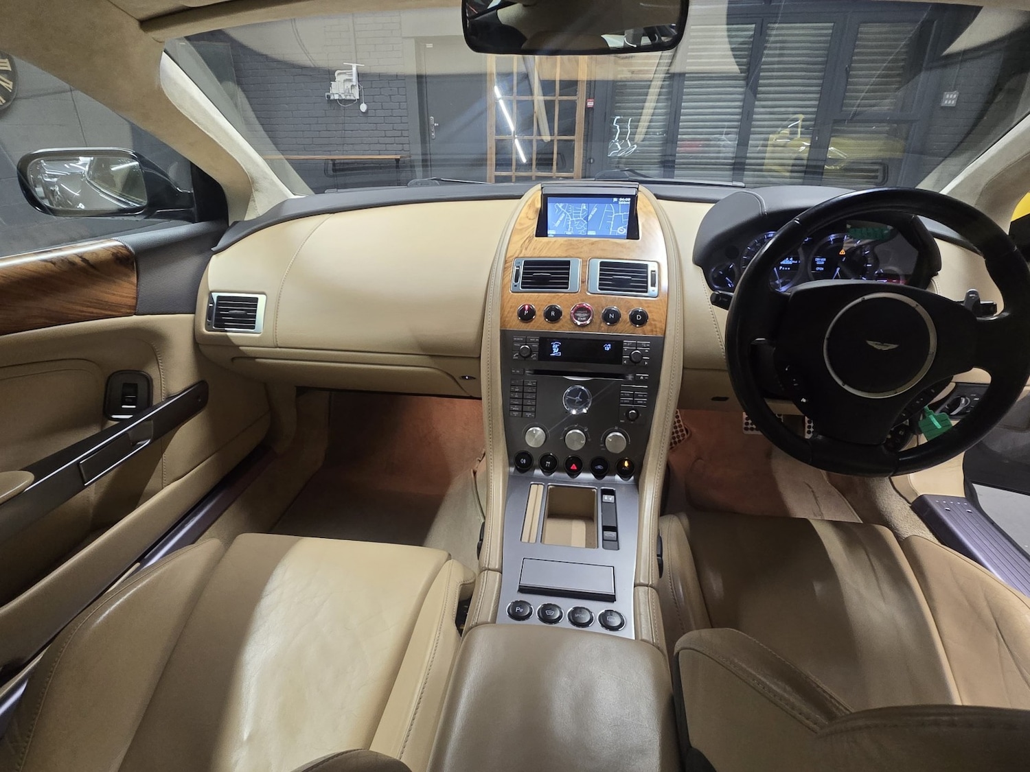 Used Aston Martin DB9 2006 for sale - 77289069: Photo 15