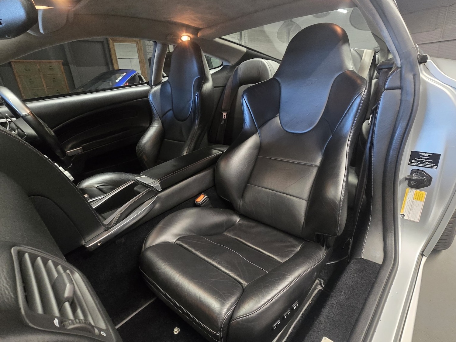 Used Aston Martin Vanquish 2007 for sale - 78143756: Photo 10