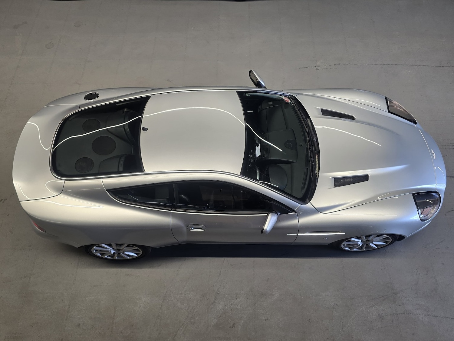 Used Aston Martin Vanquish 2007 for sale - 78143756: Photo 22