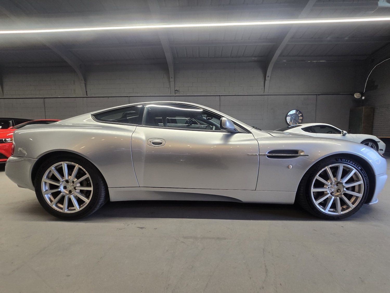 Used Aston Martin Vanquish 2007 for sale - 78143756: Photo 6