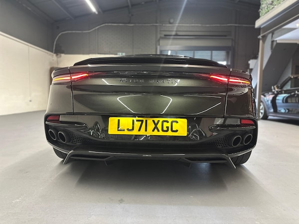 Used Aston Martin DBS 2021 for sale - 76253013: Photo 16