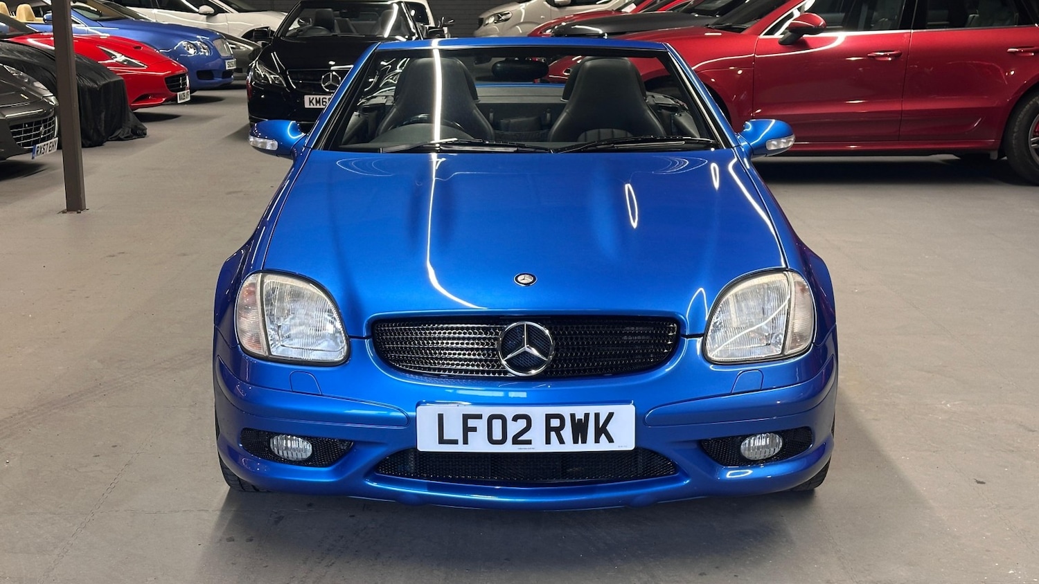 Used Mercedes-Benz SLK 2002 for sale - 77616360: Photo 3