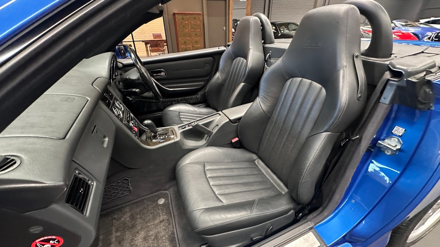 Used Mercedes-Benz SLK 2002 for sale - 77616360: Photo 35