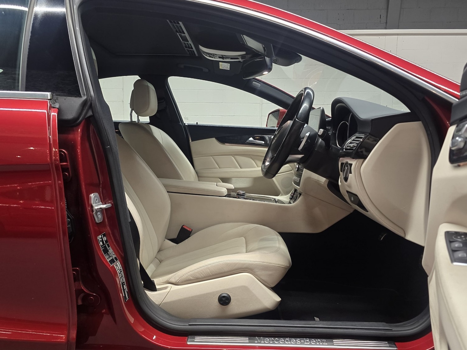 Used Mercedes-Benz CLS 2016 for sale - 76951124: Photo 14