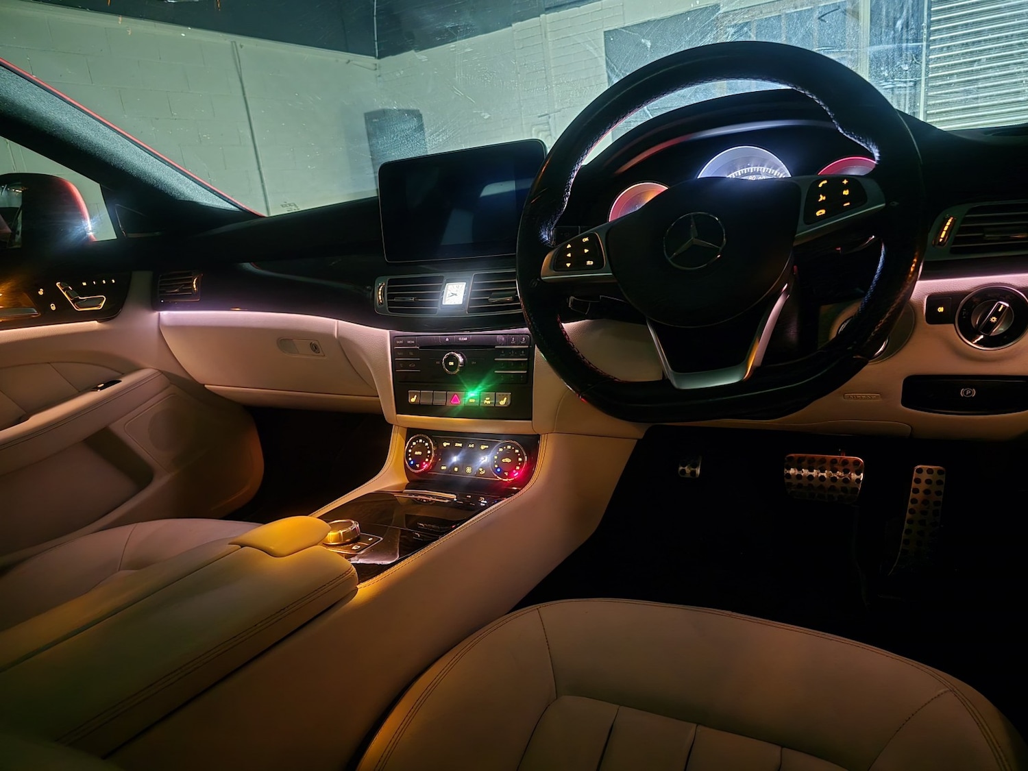 Used Mercedes-Benz CLS 2016 for sale - 76951124: Photo 31