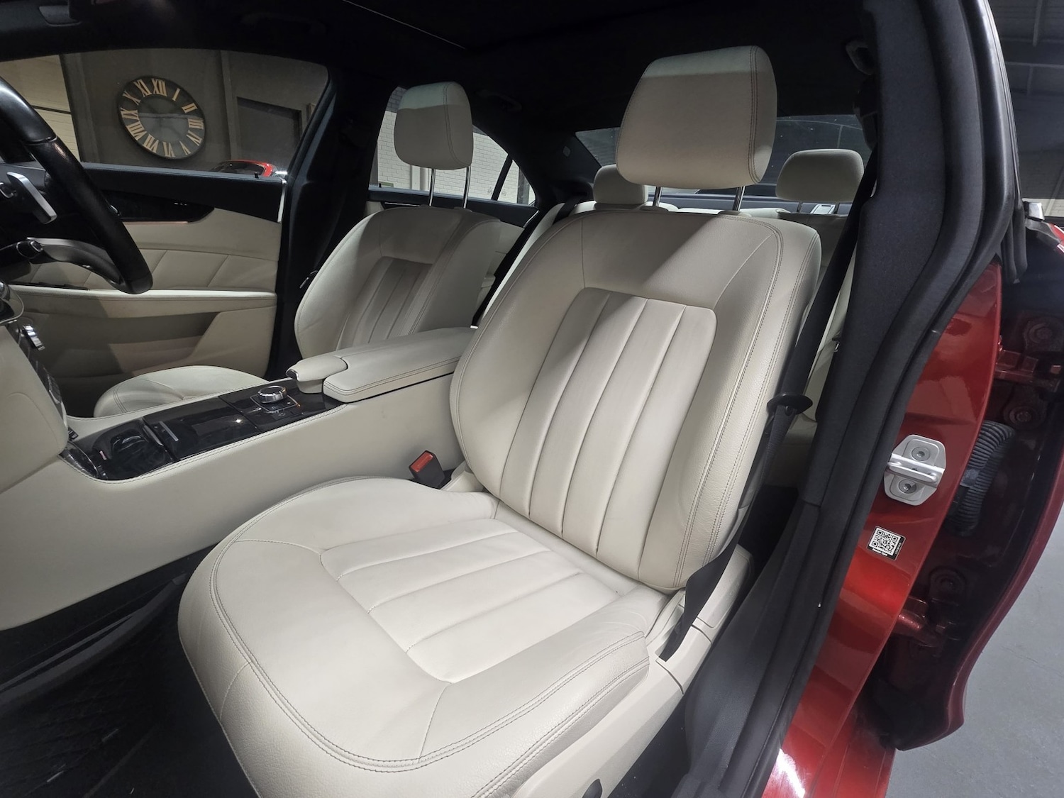 Used Mercedes-Benz CLS 2016 for sale - 76951124: Photo 4